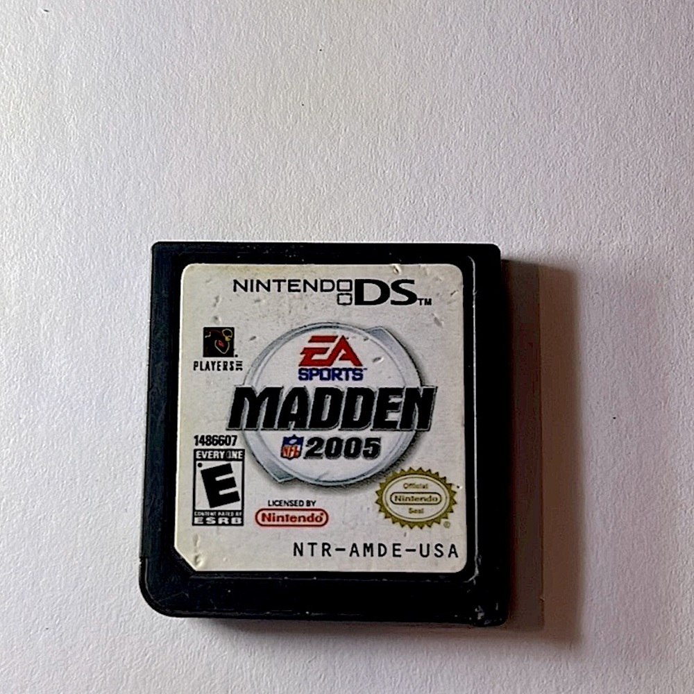 Nintendo 3DS Game.  Madden.  NFL 2005.  Dropped Price to under 10 $.